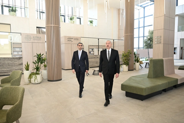 İlham Əliyev Ağdam Dəmir Yolu və Avtovağzal Kompleksinin açılışında iştirak edib - Foto