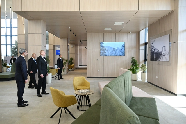 İlham Əliyev Ağdam Dəmir Yolu və Avtovağzal Kompleksinin açılışında iştirak edib - Foto